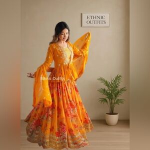 Orange Lehenga / Semi Stitched
Lehenga perfect for Haldi